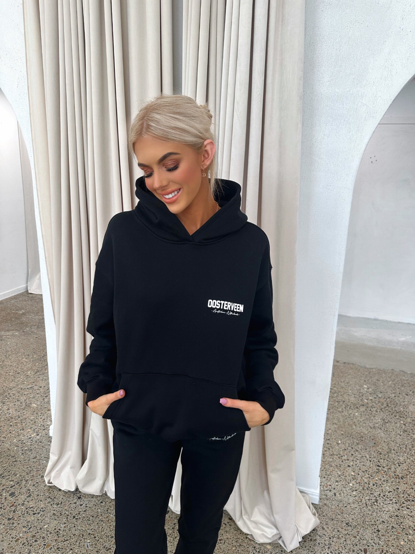 OOSTERVEEN LEISURE CLUB HOODIE - BLACK