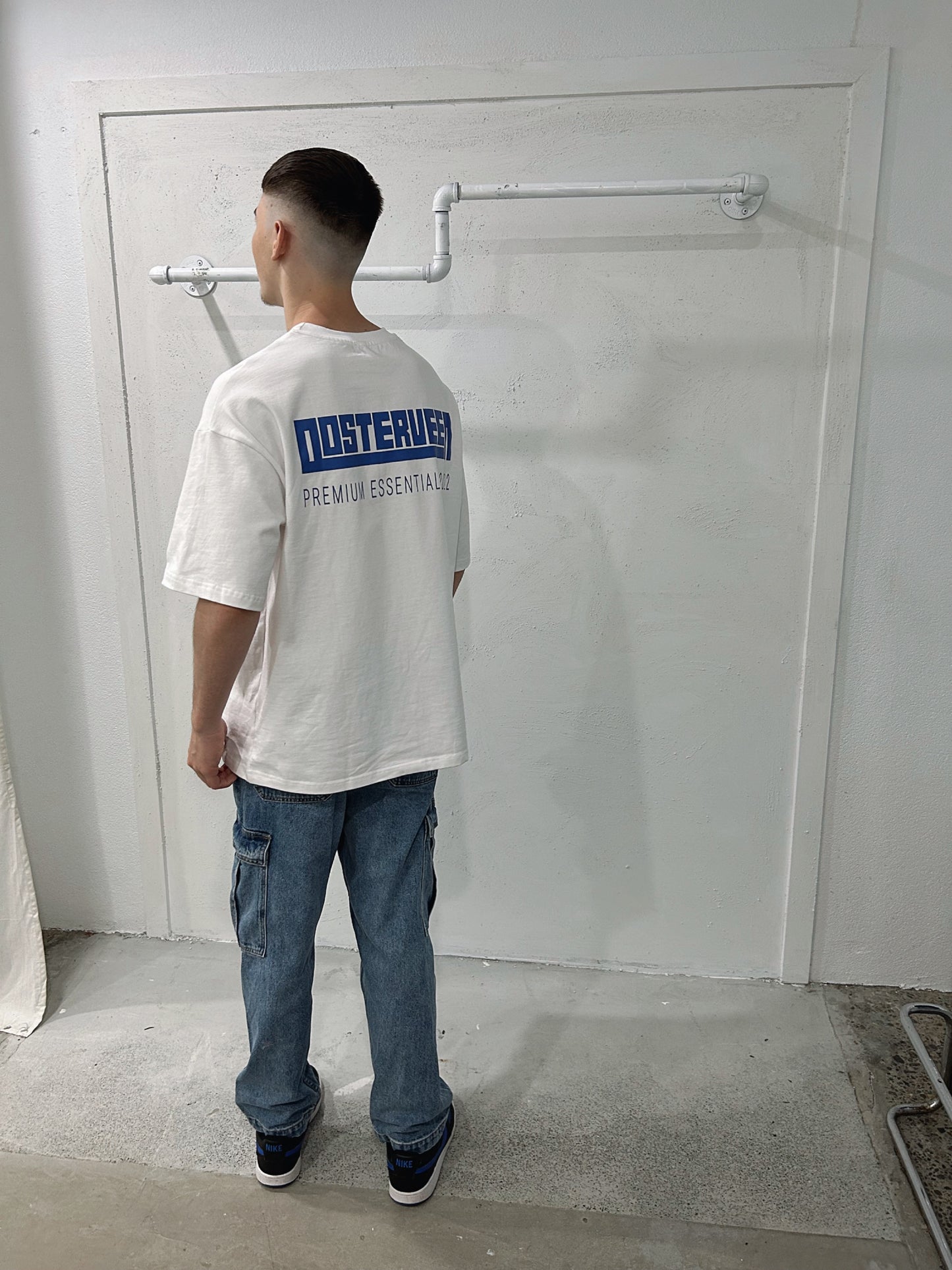 PREMIUM ESSENTIALS WHITE TEE
