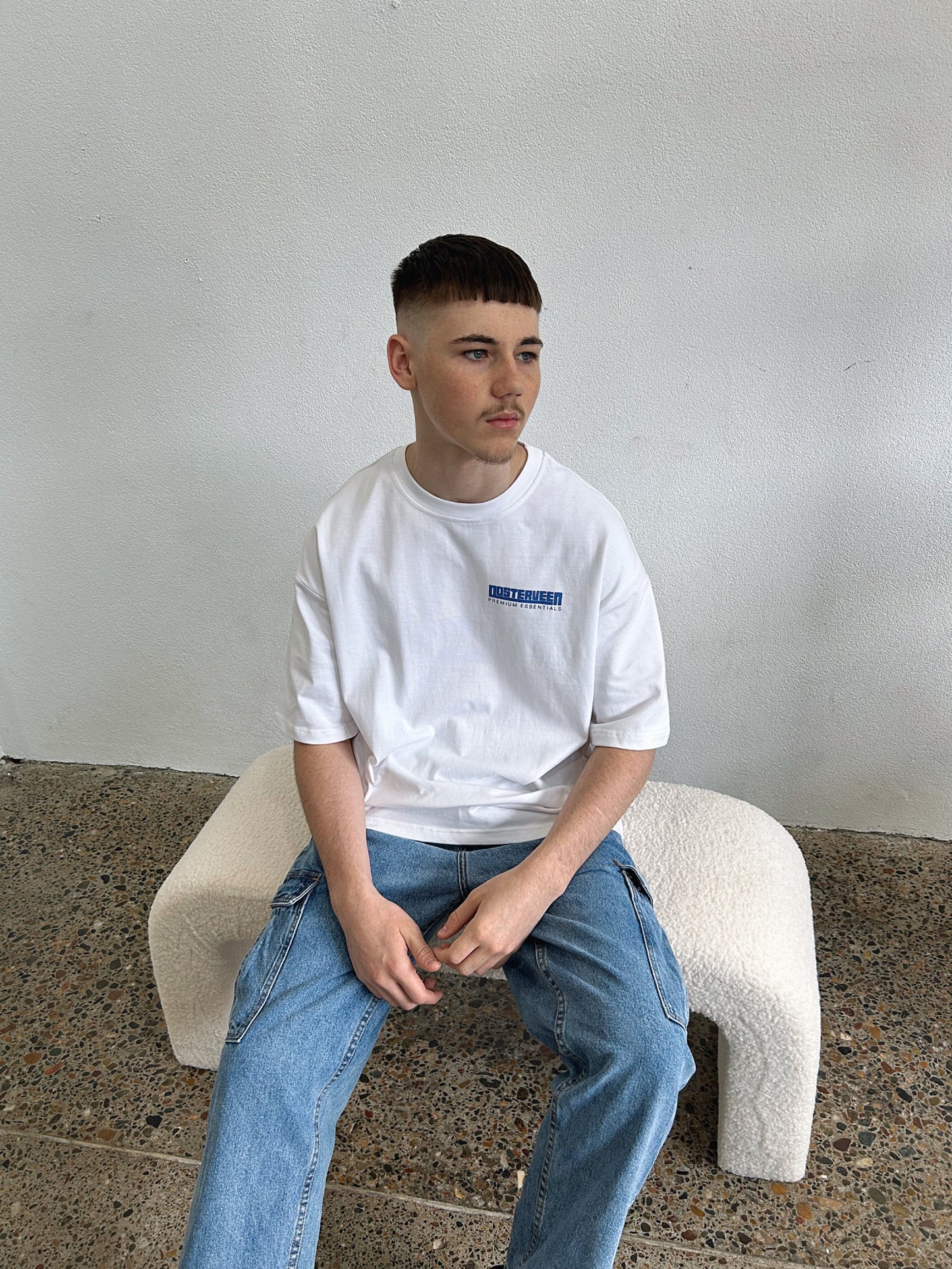 PREMIUM ESSENTIALS WHITE TEE