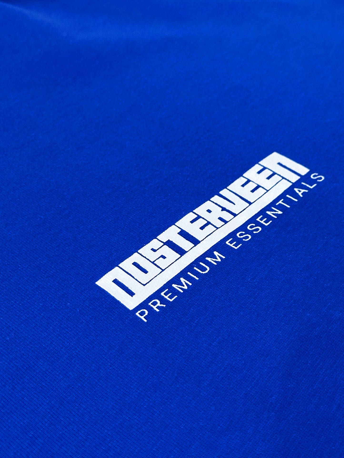 PREMIUM ESSENTIALS CABOLT BLUE TEE